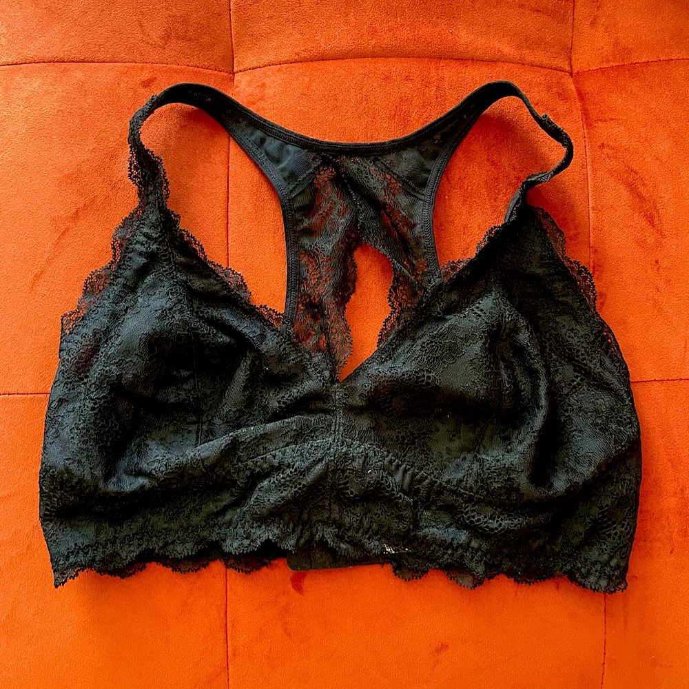 Razor back lace bra